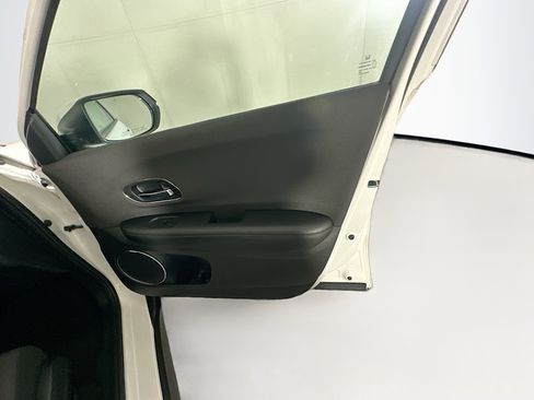 Used 2022 Honda HR-V EX image 31