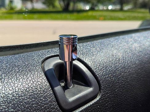 Used 2010 Ford Mustang Shelby GT500 image 32