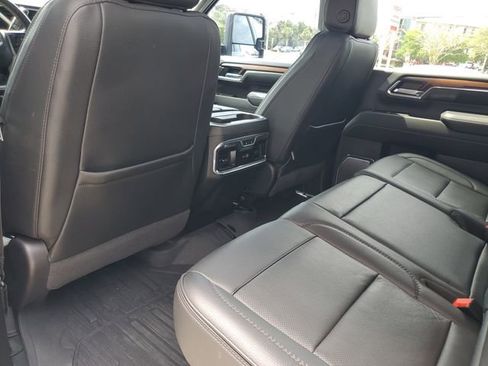 Used 2024 GMC Sierra 3500 Denali w/ Denali Reserve Package AWD/4WD image 34
