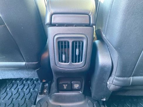 Used 2020 Jeep Compass Limited image 20