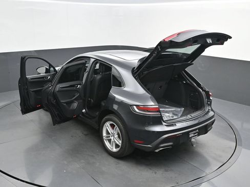 Certified 2023 Porsche Macan AWD/4WD image 44