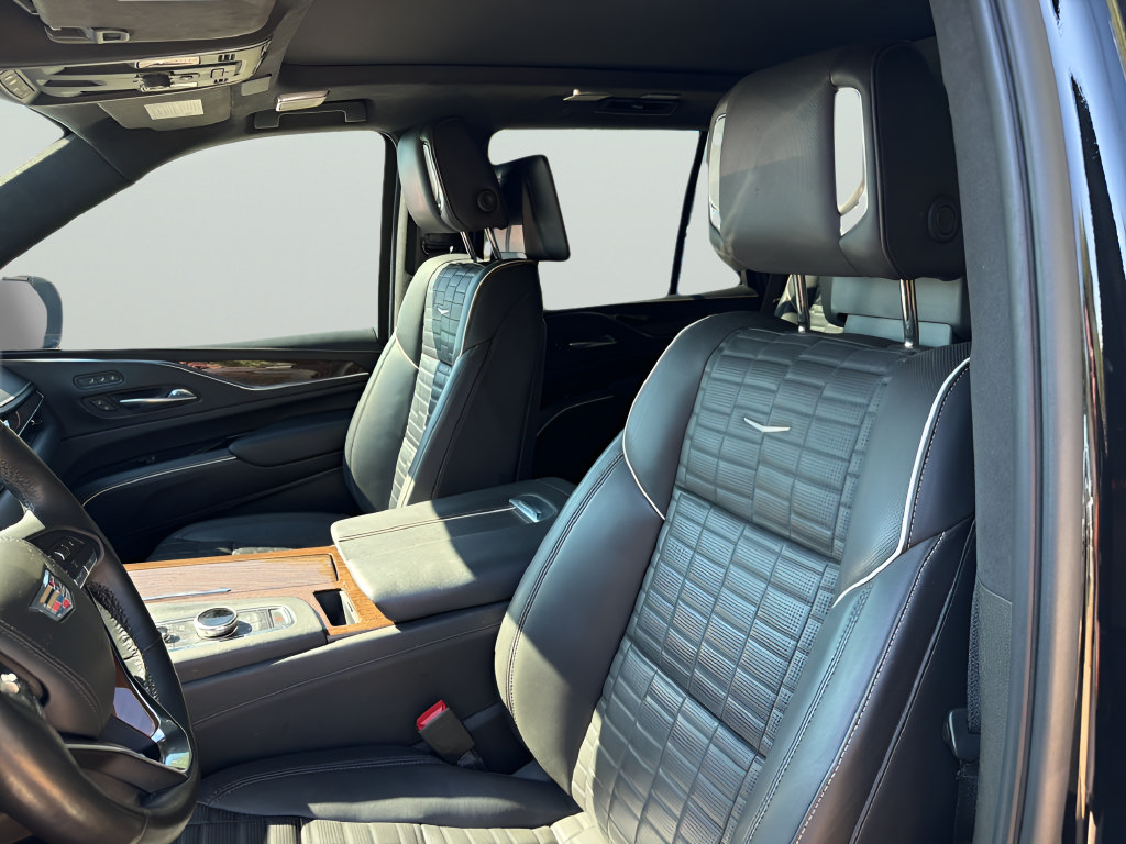 Used 2021 Cadillac Escalade Sport Platinum w/ LPO, ONYX Package RWD image 18