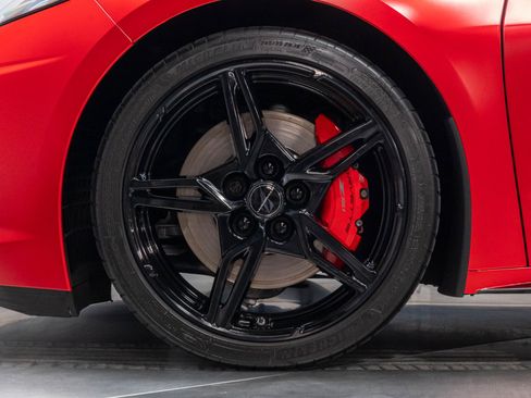 Used 2022 Chevrolet Corvette Stingray Preferred Cpe w/ Z51 Performance Package RWD image 42