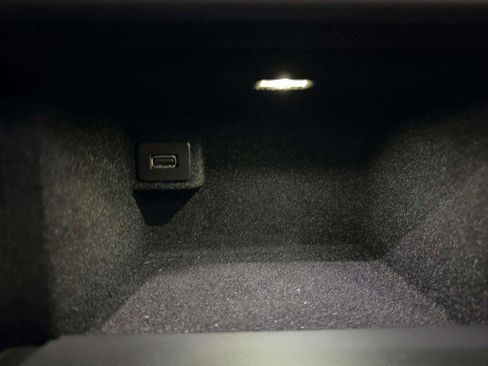 Used 2016 Chevrolet Corvette Stingray Coupe w/ 2LT Preferred Equipment Group image 36