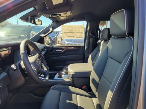 New 2026 GMC Yukon XL Elevation RWD image 11