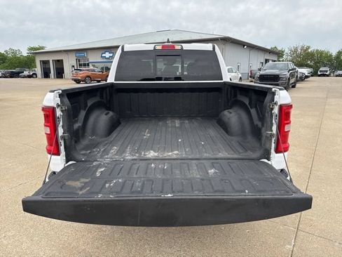 Used 2025 RAM 1500 Big Horn AWD/4WD image 5