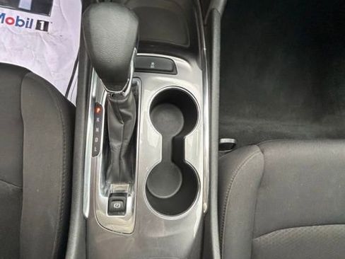 Used 2022 Chevrolet Malibu LT image 8