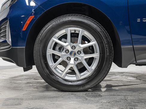 Used 2023 Chevrolet Equinox LT image 3