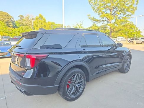 Used 2026 Ford Explorer ST w/ Sun And Sound Package AWD/4WD image 4
