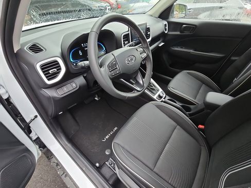 New 2026 Hyundai Venue SEL image 16