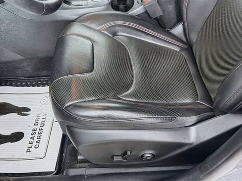 Used 2019 Jeep Cherokee Trailhawk AWD/4WD image 19