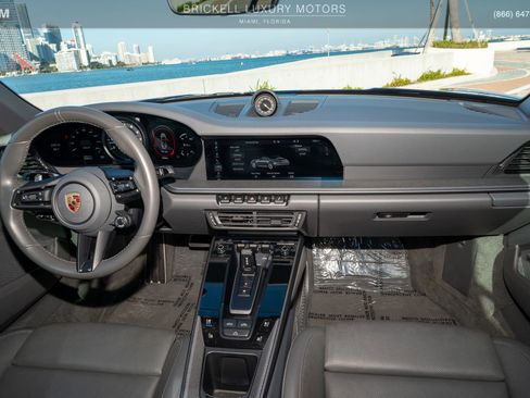 Used 2020 Porsche 911 Carrera S image 10