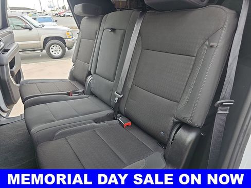 Used 2024 Chevrolet Tahoe LS RWD image 14
