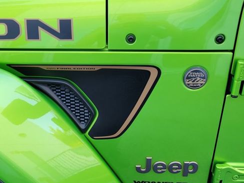 Used 2025 Jeep Wrangler Unlimited Rubicon 392 AWD/4WD image 12