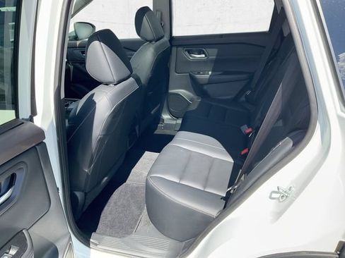 Certified 2023 Nissan Rogue SL w/ SL Premium Package AWD/4WD image 15