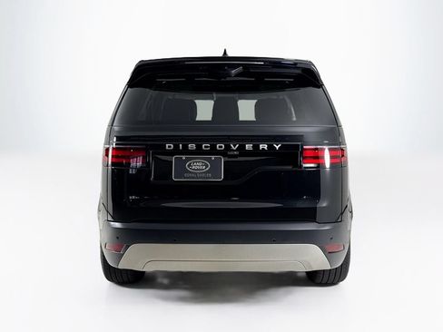 Used 2025 Land Rover Discovery S AWD/4WD image 4