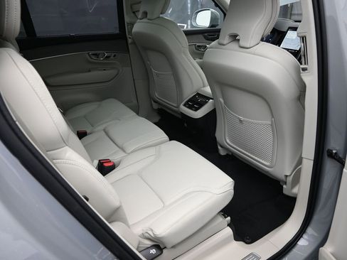 New 2026 Volvo XC90 B6 Ultra w/ Protection Package AWD/4WD image 34