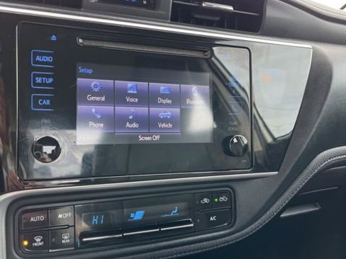 Used 2018 Toyota Corolla SE w/ Protection Package FWD image 46