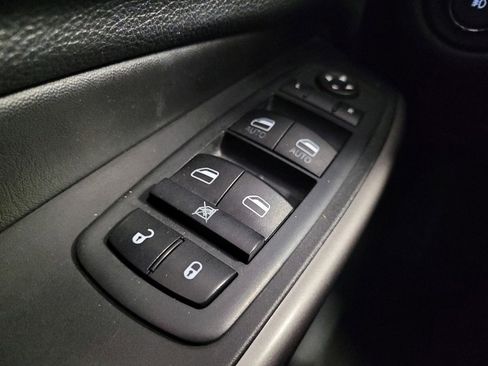 Used 2020 Jeep Cherokee Limited AWD/4WD image 27