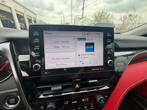 Used 2023 Toyota Camry XSE image 8