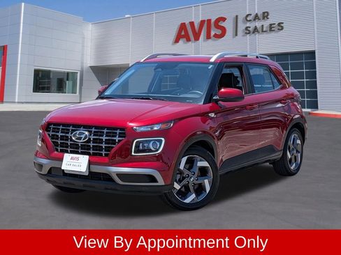 Used 2025 Hyundai Venue Limited FWD image 1