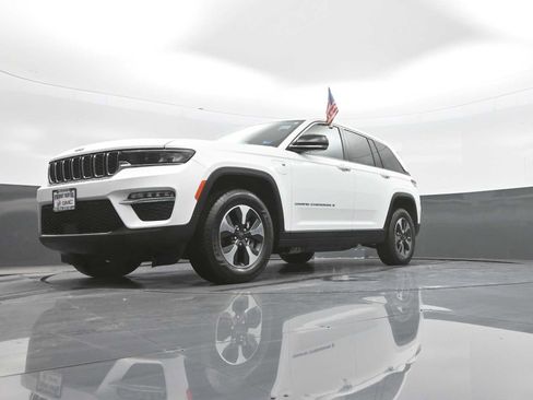 Used 2024 Jeep Grand Cherokee Limited 4xe AWD/4WD image 38