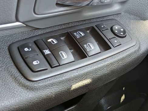 Used 2024 RAM 1500 Classic SLT AWD/4WD image 23
