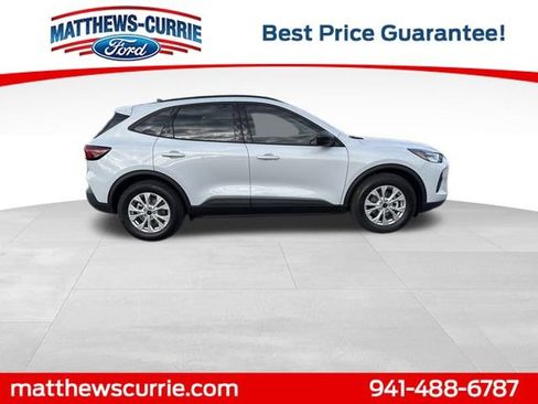 New 2026 Ford Escape Active image 3