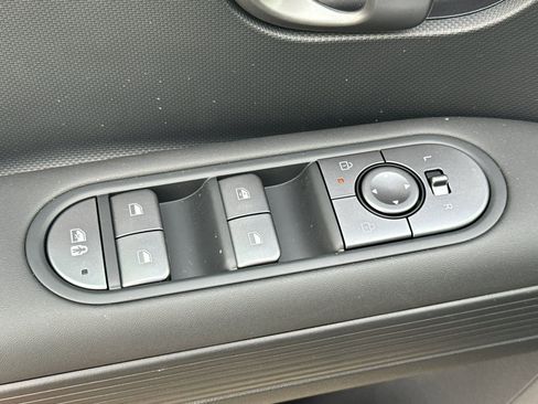 New 2026 Hyundai Ioniq 5 SE image 13