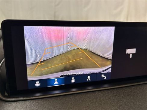 Used 2023 Acura MDX SH-AWD w/ Technology Package image 21