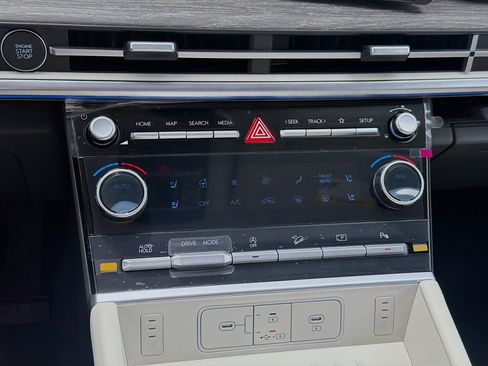 New 2026 Hyundai Santa Fe Calligraphy FWD image 13