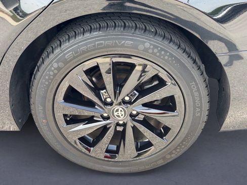 Used 2024 Toyota Camry LE image 9