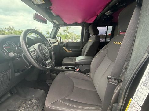 Used 2014 Jeep Wrangler Unlimited Sahara w/ Max Tow Package AWD/4WD image 11