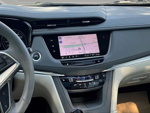 Certified 2024 Cadillac XT5 Premium Luxury w/ Technology Package AWD/4WD image 9