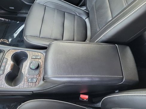 Used 2020 GMC Acadia Denali w/ Trailering Package image 24