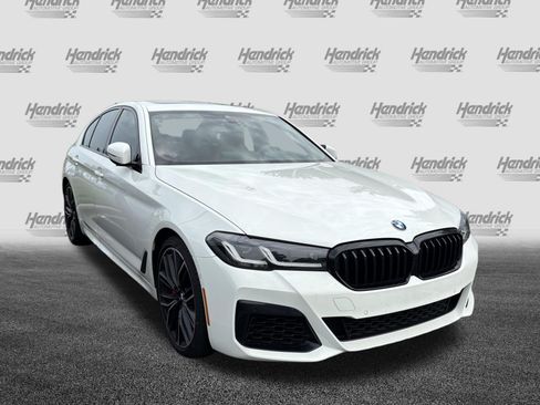 Used 2023 BMW 540i w/ M Sport Package RWD image 2