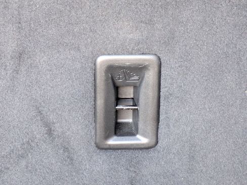 Used 2023 Chevrolet Traverse RS image 34