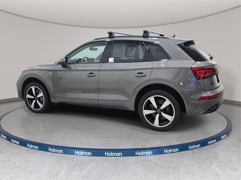 Used 2023 Audi Q5 2.0T Prestige w/ Prestige Package image 9