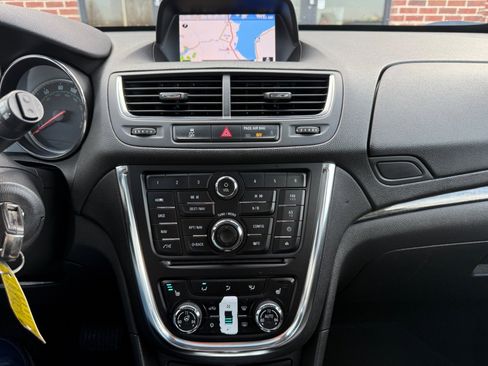 Used 2015 Buick Encore Premium image 17