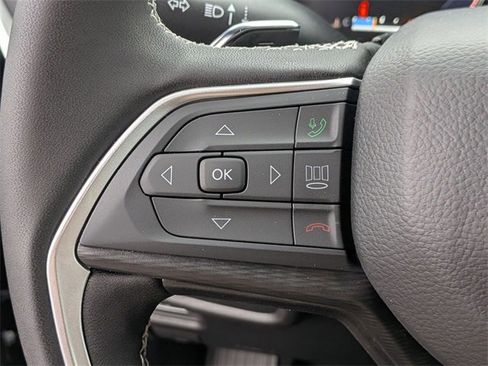 New 2025 Jeep Grand Cherokee Altitude image 20