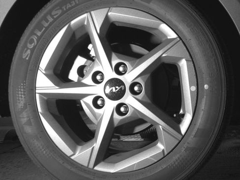 Used 2025 Kia K4 LXS image 15