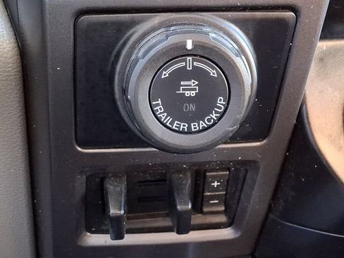 Used 2016 Ford F150 XLT w/ Equipment Group 302A Luxury AWD/4WD image 23
