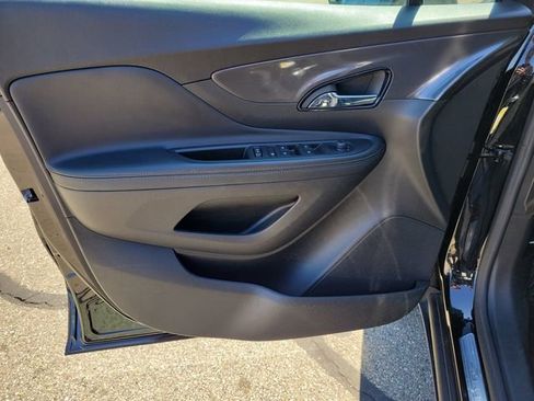 Used 2022 Buick Encore Preferred w/ Safety Package AWD/4WD image 18
