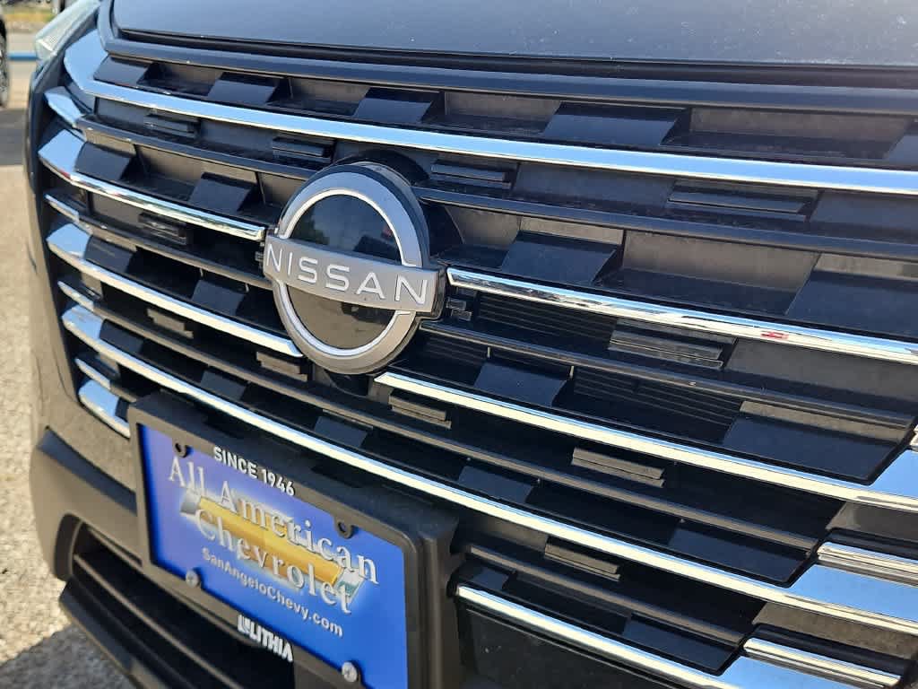 Used 2025 Nissan Rogue SV FWD image 13