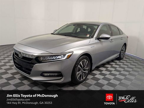 Used 2018 Honda Accord Touring image 1
