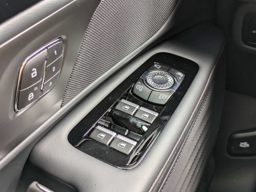 New 2026 Lincoln Nautilus Premier AWD/4WD image 25