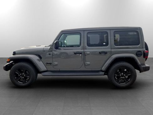 Used 2023 Jeep Wrangler Unlimited Sahara AWD/4WD image 10
