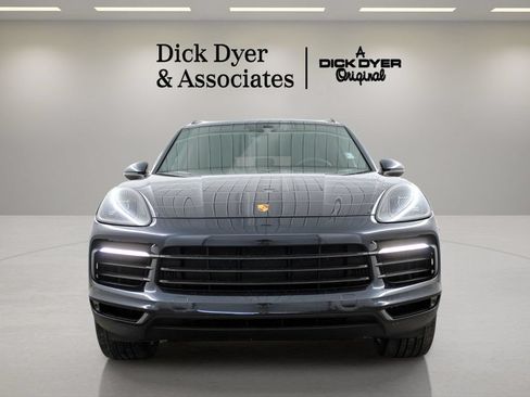 Used 2023 Porsche Cayenne AWD/4WD image 5