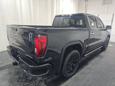 Used 2021 GMC Sierra 1500 Denali w/ Denali Carbonpro Edition AWD/4WD image 6