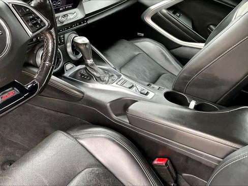 Used 2019 Chevrolet Camaro SS RWD image 14